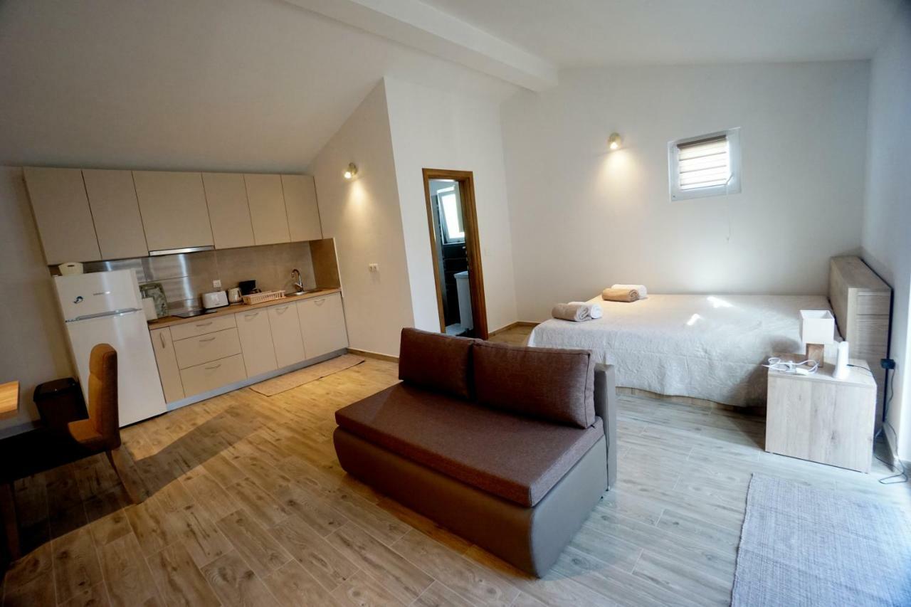 Apartments Sanja Jezera Exterior photo